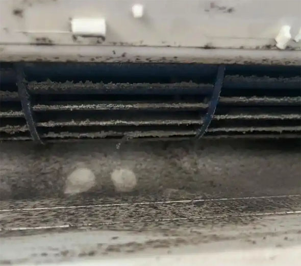 翔安空调吹的风有股烧焦味是怎么回事